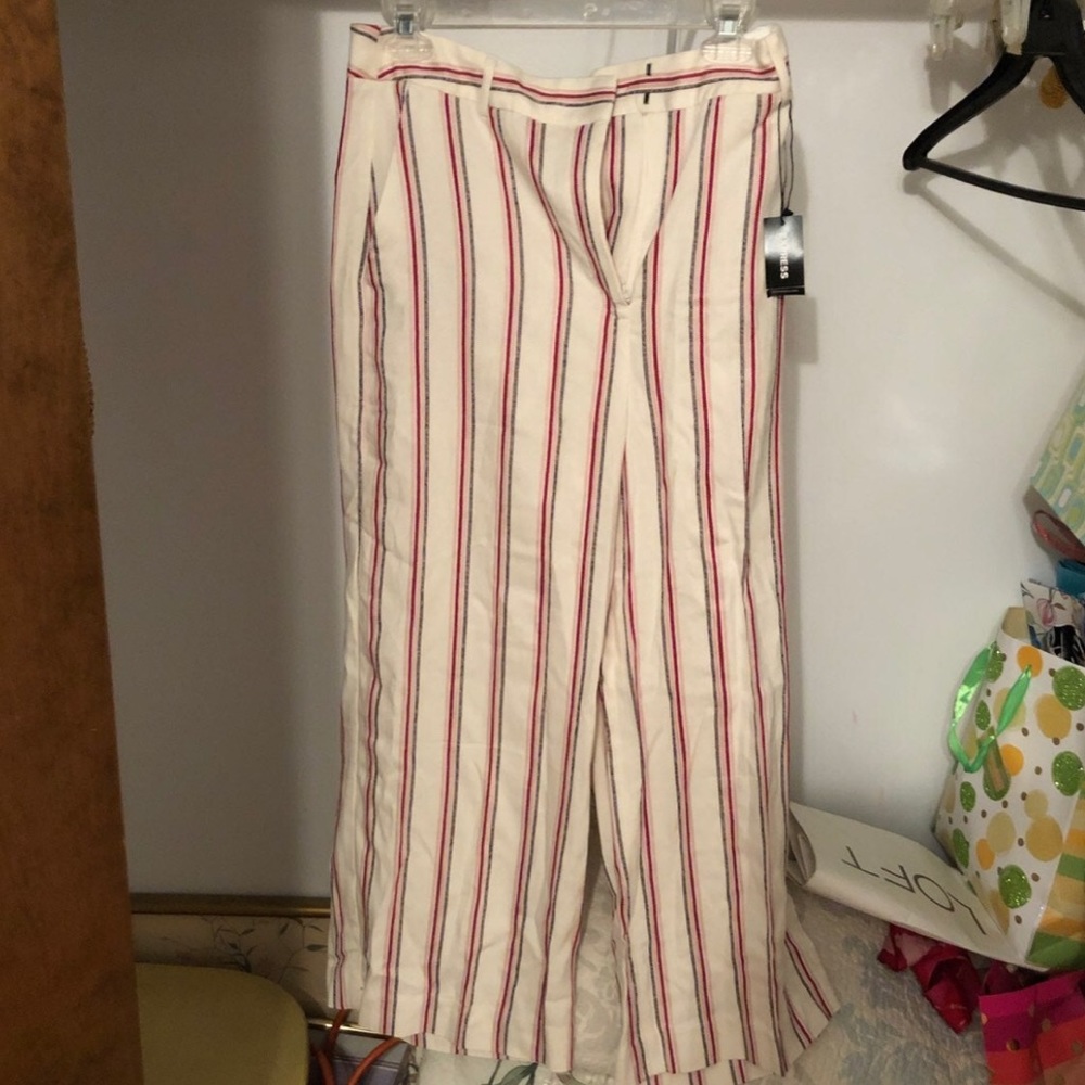 High rise cropped pants new with tags still on